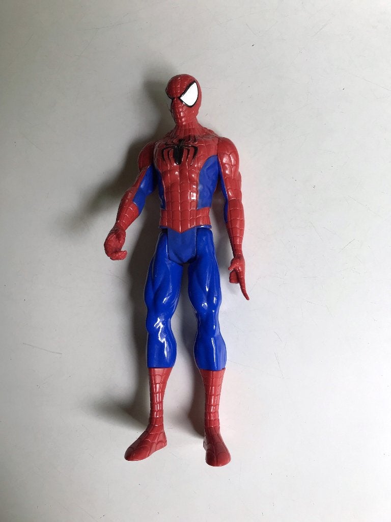 SPIDERMAN  - 30 cm - merk HASBRO MARVEL, Ophalen of Verzenden, Zo goed als nieuw