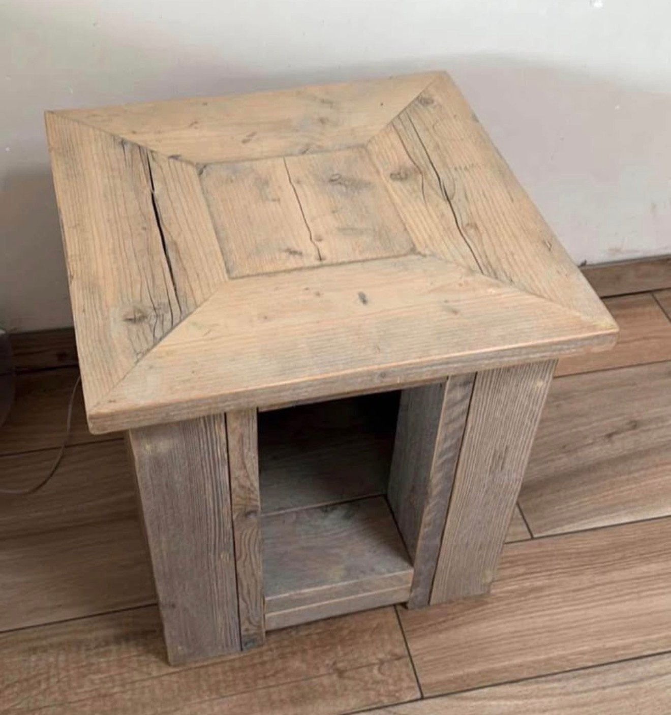Steigerhout tafeltje, Enlèvement, Comme neuf