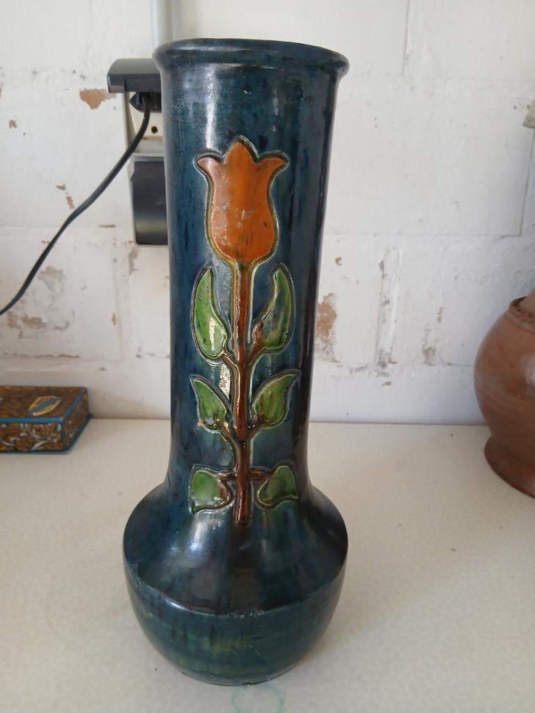 Vlaams aardewerk vaas floraal motief tulp, Ophalen of Verzenden