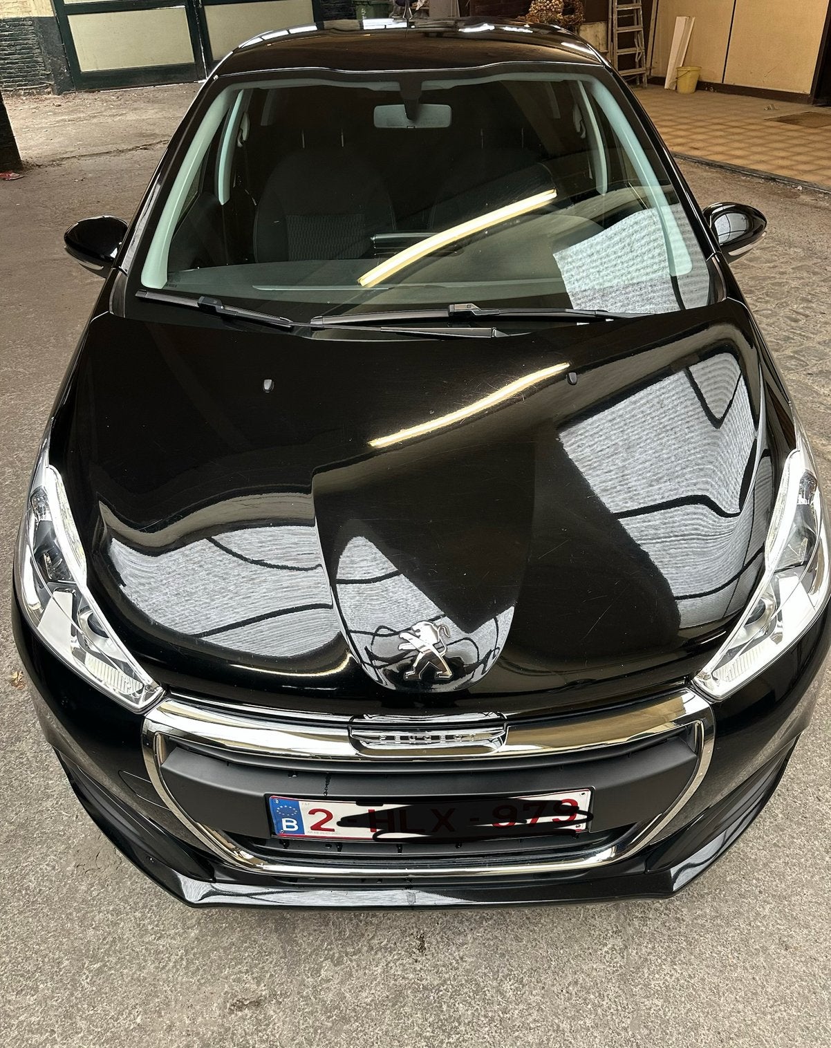 Peugeot 208 - Benzine - Gekeurd voor verkoop, Euro 6, Zwart, Handgeschakeld, 5 deurs