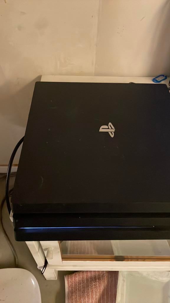 Ps4 pro inclusief controller, Ophalen, Zo goed als nieuw, Pro