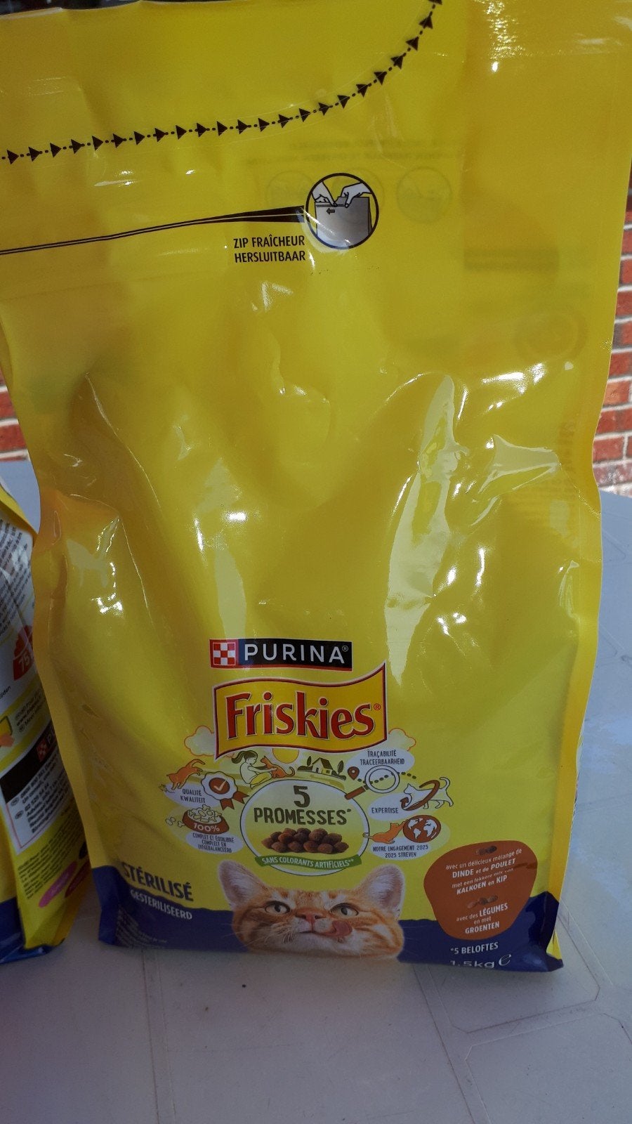 Nourriture pour chat grand 3 kg er 1,5 kg, Diversen, Levensmiddelen, Ophalen