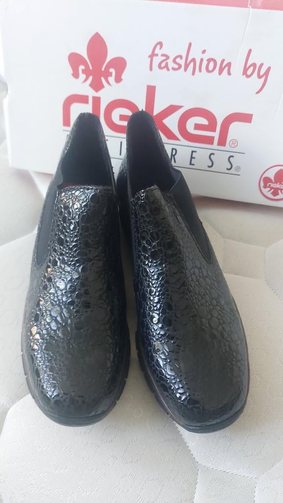Riekers lak schoenen maat 38, Zwart, Lage of Enkellaarzen, Nieuw, Ophalen of Verzenden