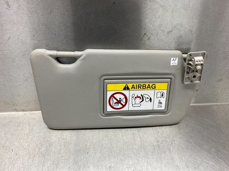 ZONNEKLEP Nissan Note (E12) (08-2012/12-2016), Auto-onderdelen, Interieur en Bekleding, Nissan, Gebruikt