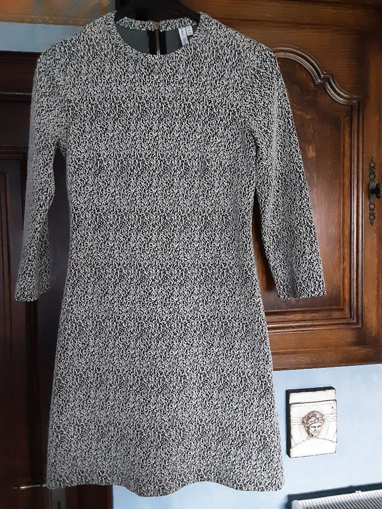 Gestippelde jurk maat 36 &OTHER STORIES, Kleding | Dames, Ophalen, Zo goed als nieuw, Maat 36 (S), Grijs