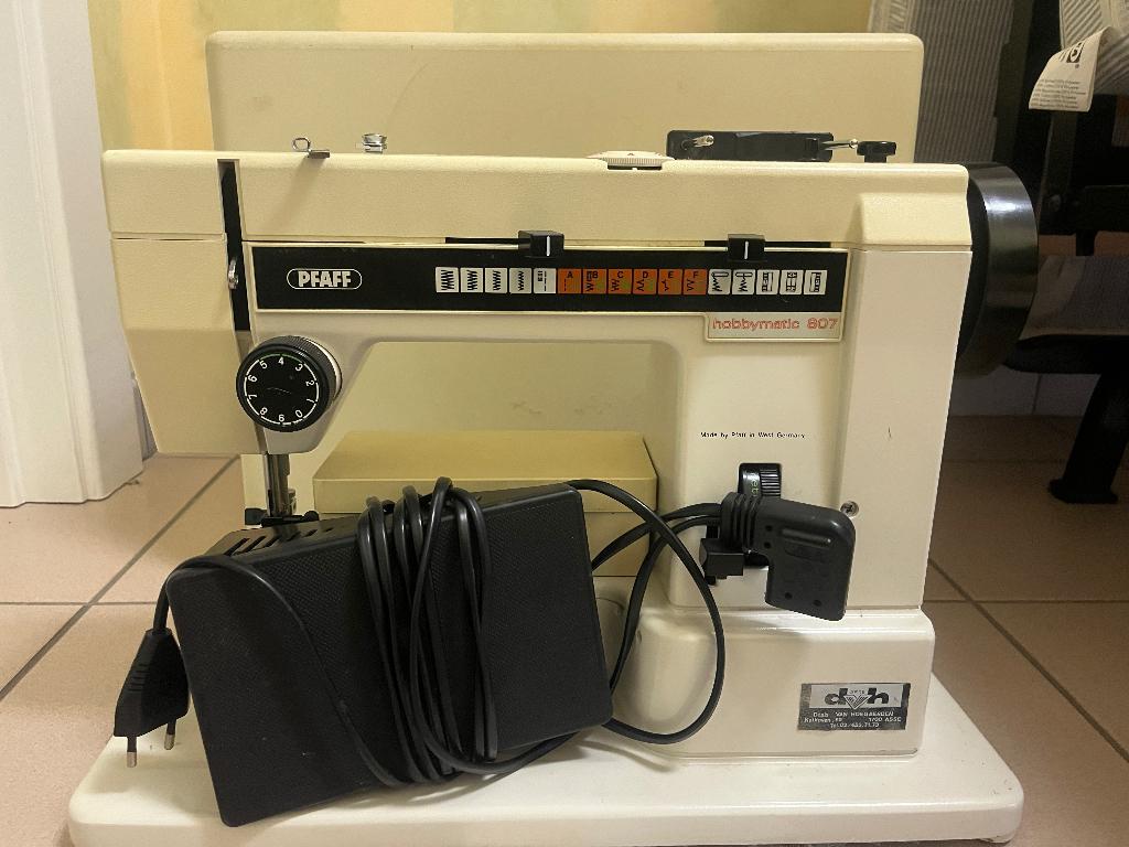 Naaimachine Pfaff hobbymatic 807, Hobby & Loisirs créatifs, Machines à coudre & Accessoires, Enlèvement, Utilisé, Machine à coudre