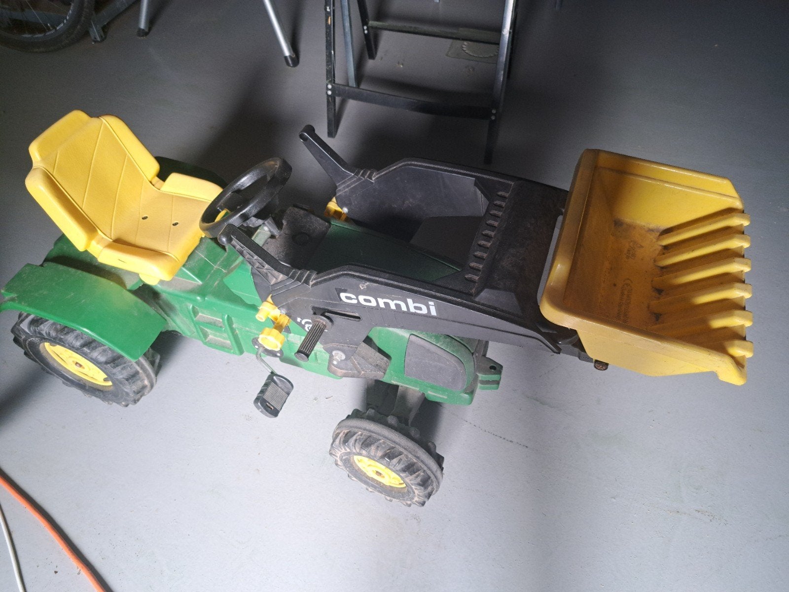 Traktor Speelgoed met kar en waterkar, Ophalen, Gebruikt, Met kar of aanhanger