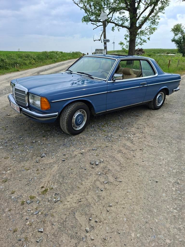 Mercedes 280 ce w123 -99750 km reel, Auto's, Automaat, Leder, Elektrisch, Particulier
