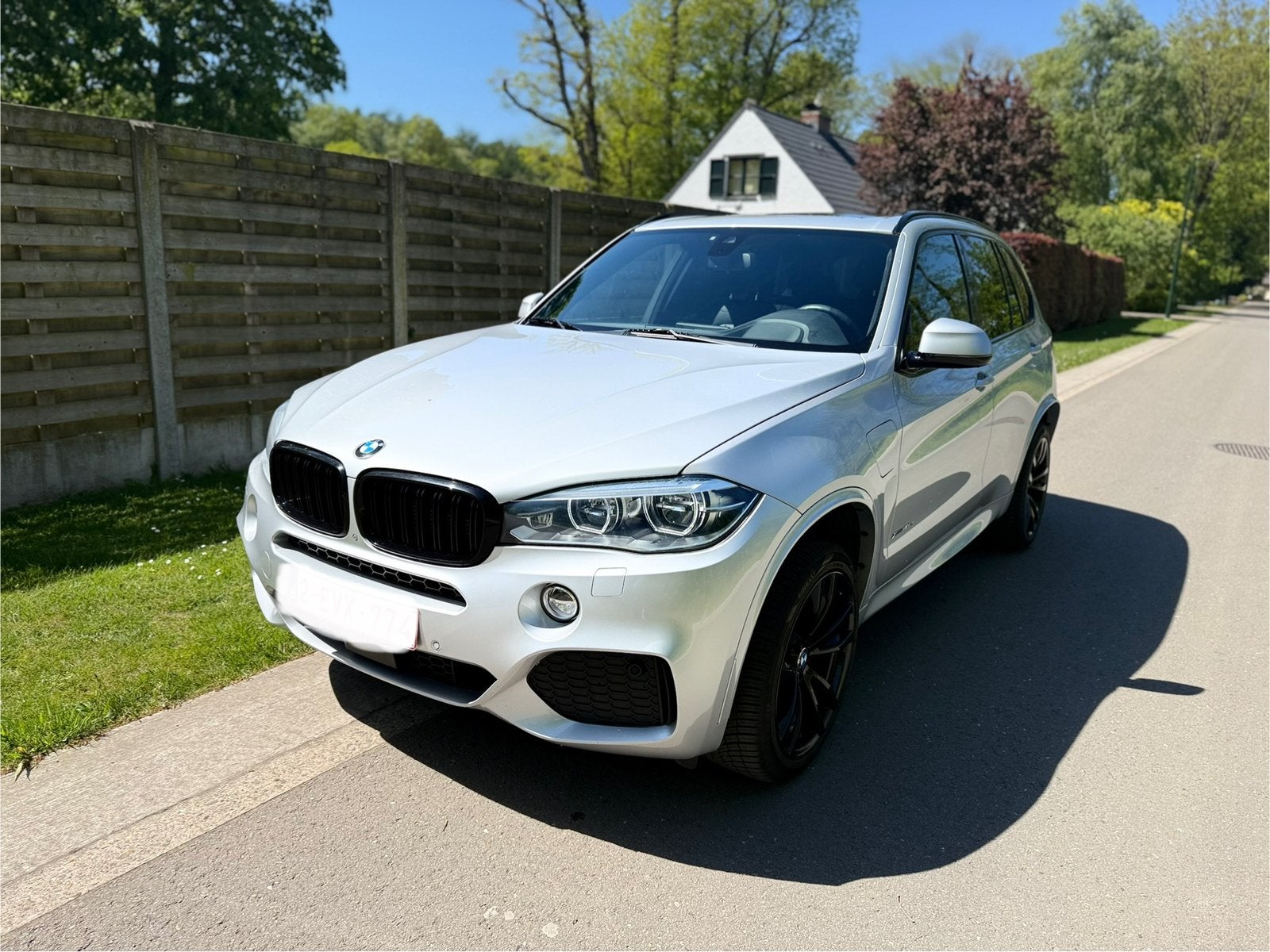 Bmw x5 xdrive 40e M pack 2017, Autos, Cuir, Argent ou Gris, Achat, Entretenue par le concessionnaire