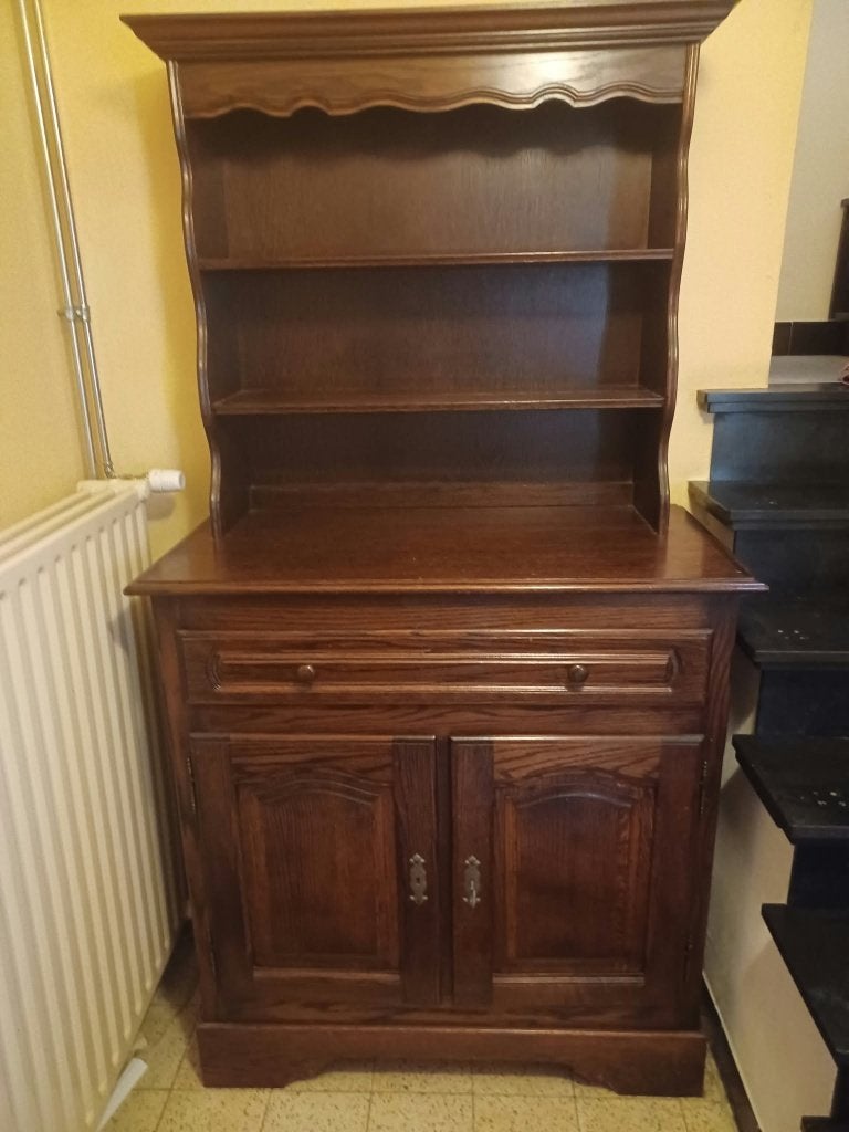 klassieke houten buffetkast, Huis en Inrichting, Ophalen, Zo goed als nieuw, Landelijke stijl, Met lade(s)