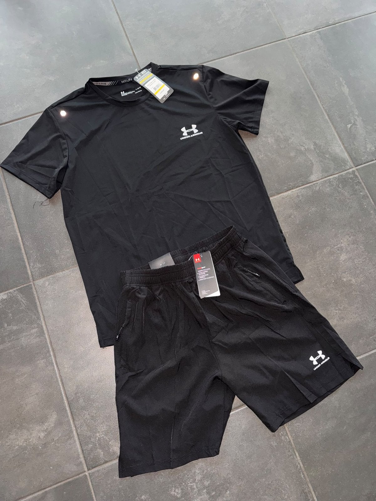 Survêtement noir Under Armour | NEUF AVEC BILLET, Enlèvement ou Envoi, Comme neuf