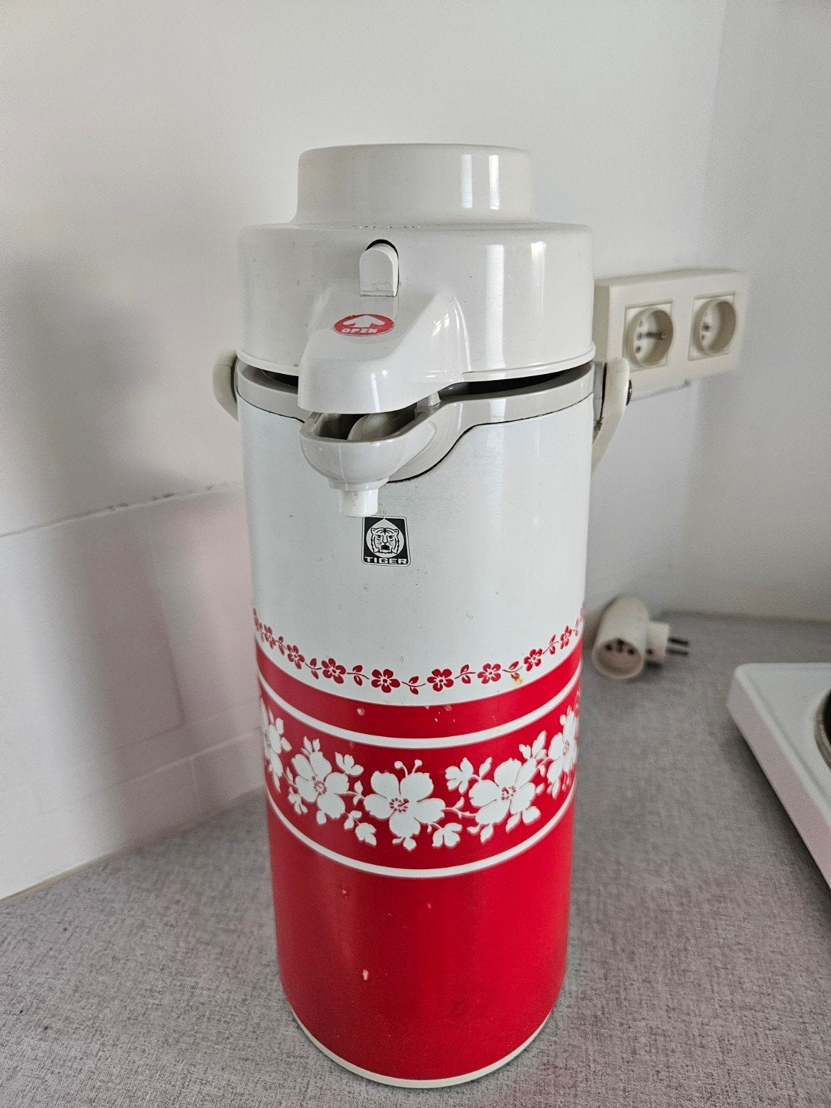 grote thermos met pomp, Electroménager, Bouilloires, Enlèvement
