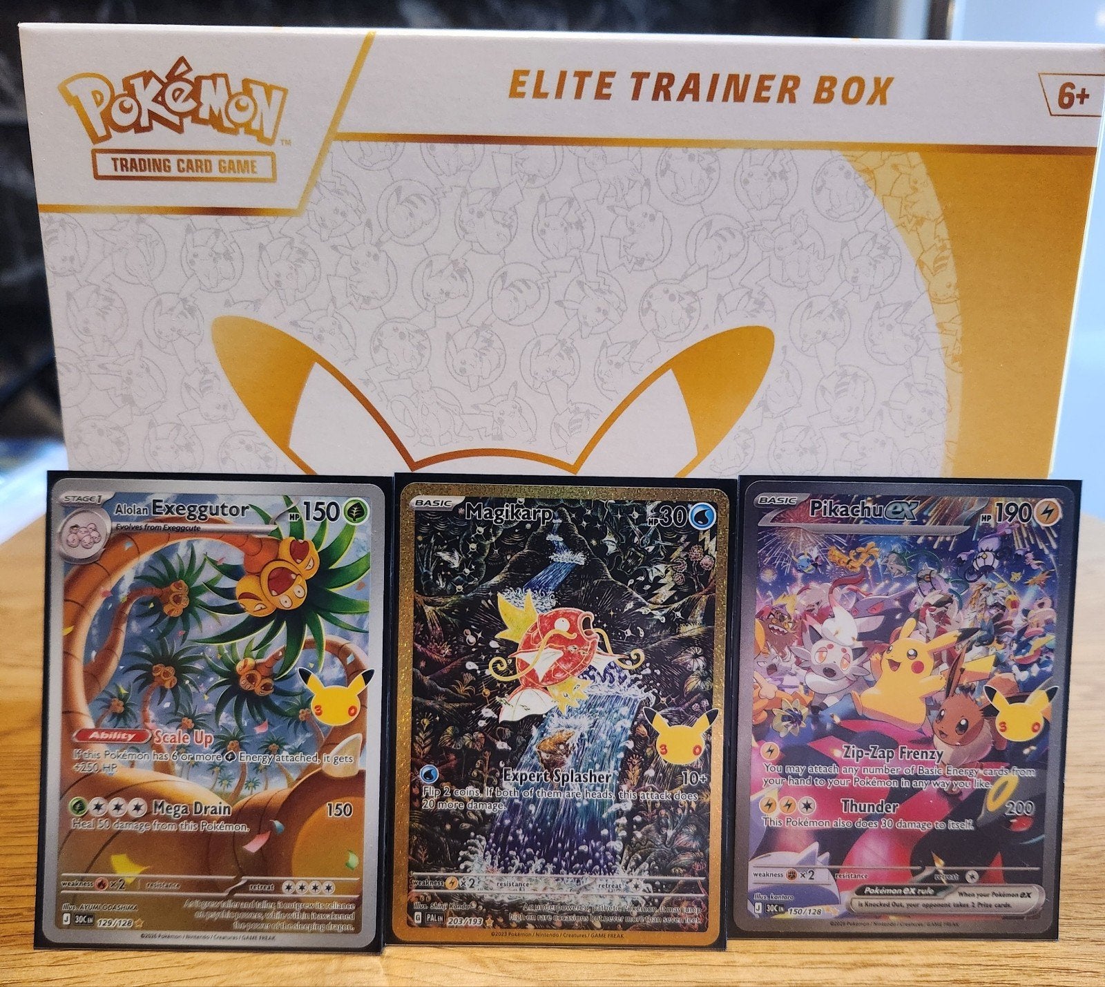 30th celebration pokémon kaarten, Hobby en Vrije tijd, Ophalen of Verzenden