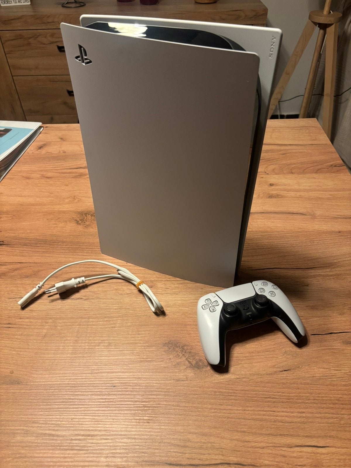 PlayStation 5 Slim Digital Edition–Goede staat + controller, Consoles de jeu & Jeux vidéo, Enlèvement, Utilisé, Playstation 5 Digital