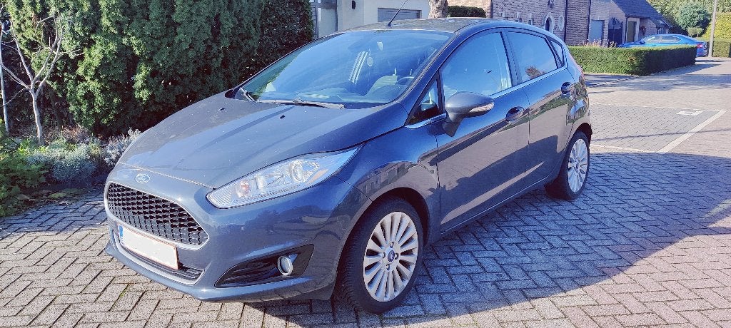 Fiesta 1.6i Ti-VCT Titanium PowerShift, Auto's, Stof, Zwart, 4 cilinders, 5 zetels