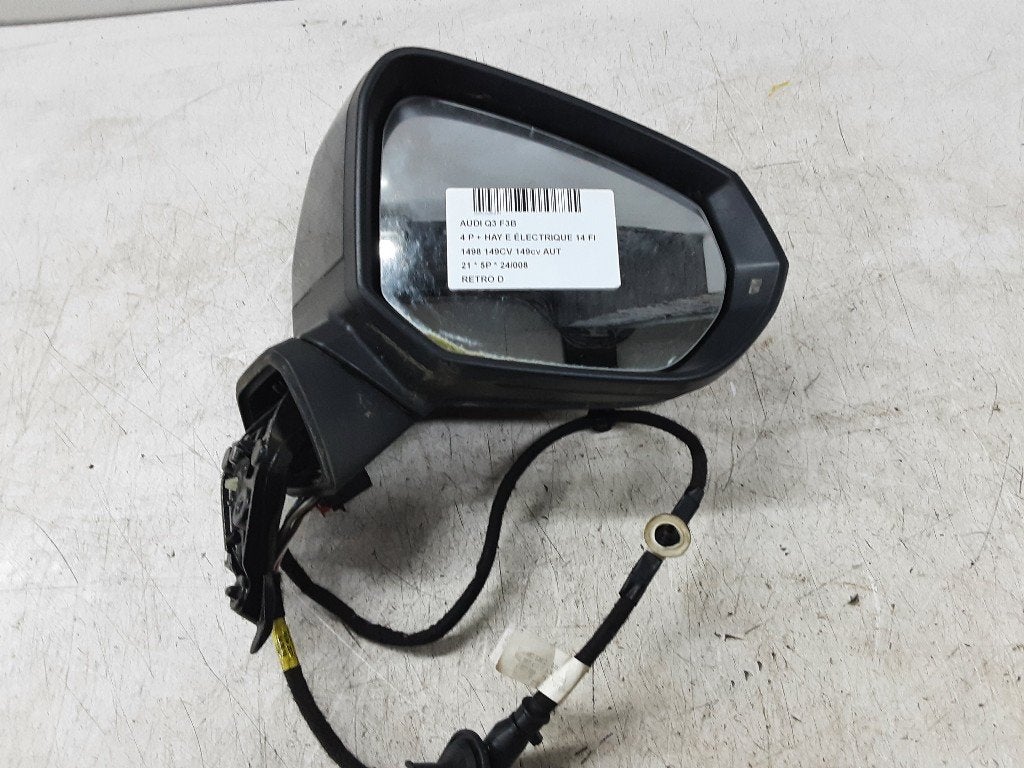 SPIEGEL RECHTS Audi Q3 (F3B) (01-2018/06-2021), Info@audi.de, Audi, Audi AG, Gebruikt