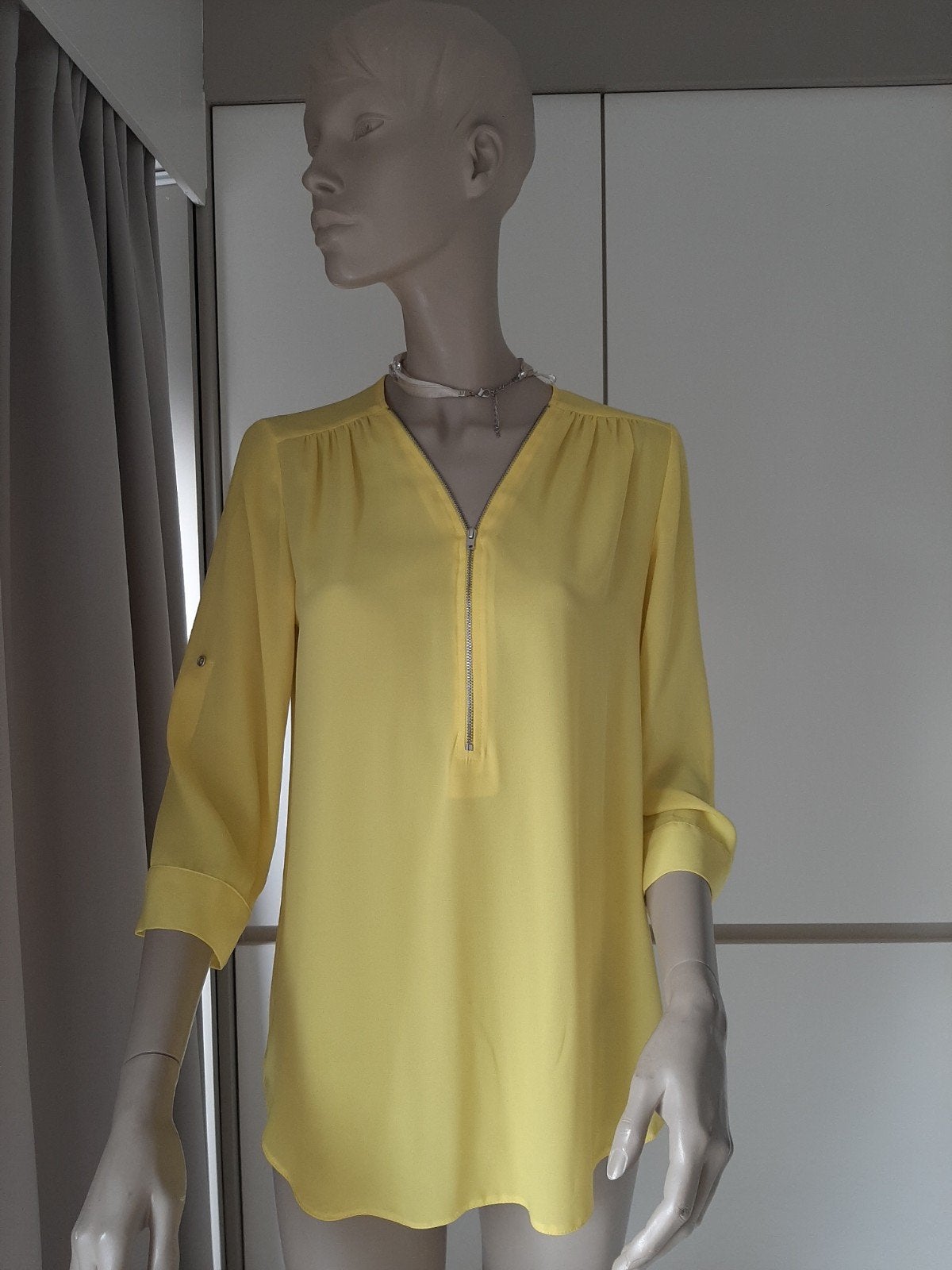 Bloesje  ATMOSPHERE, Kleding | Dames, Topjes, Ophalen of Verzenden, Maat 38/40 (M), Geel