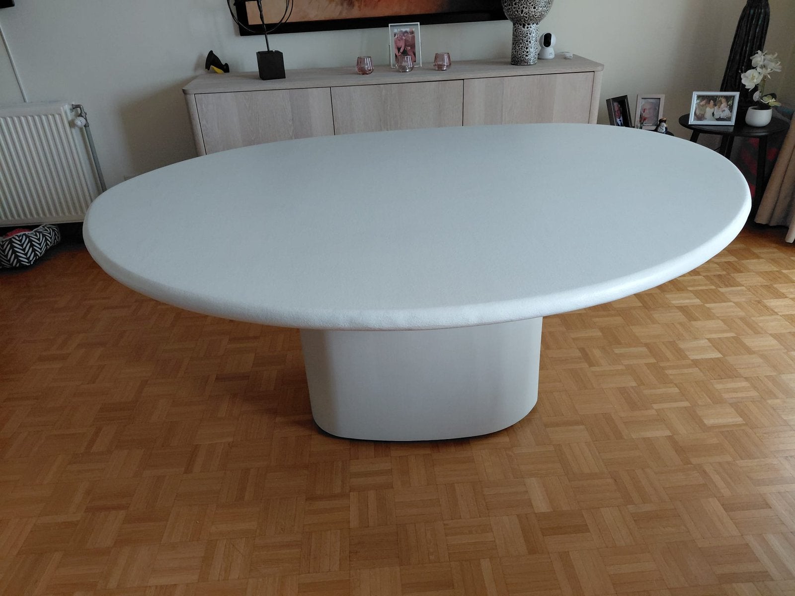 Organische tafel uit cement/mortex, Huis en Inrichting, Ophalen, Zo goed als nieuw