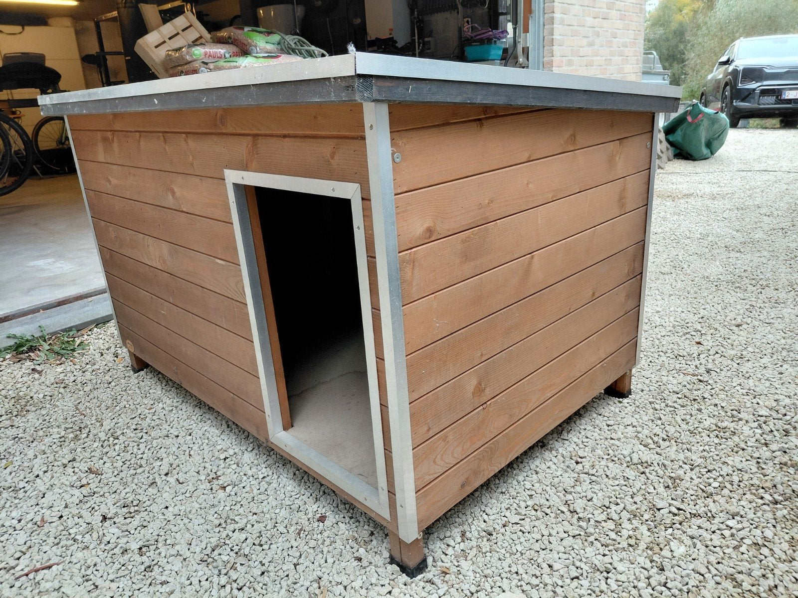 Niche pour chiens VADIGRAN, 65 à 100 cm, Enlèvement, 110 cm ou plus, Niche à chien