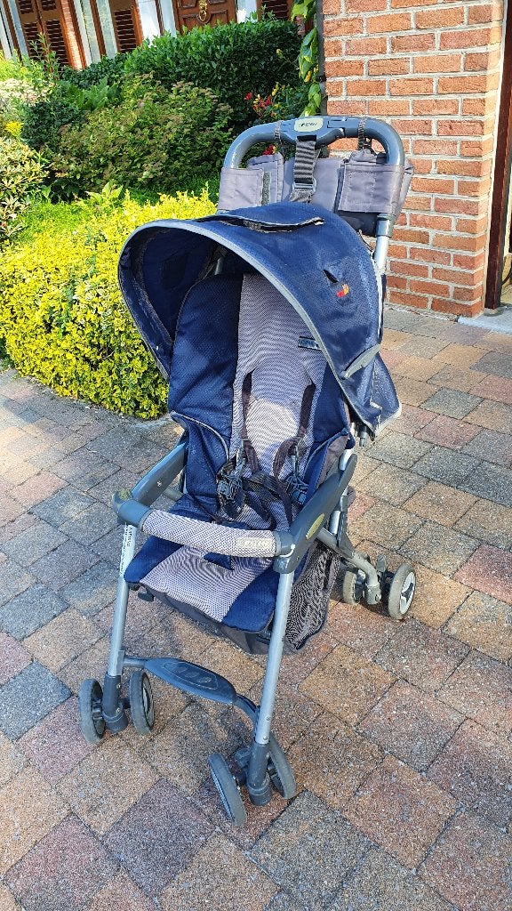 *Wandelwagen (Buggy) merk Combi                *MOETWEG:-75%, Kinderen en Baby's, Buggy's, Ophalen, Gebruikt, Zonnekap