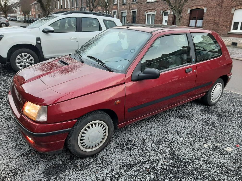 Renault clio 1.2 essence 1995 Ancêtre 109 000 km, Autos, Renault, Achat, Particulier, Essence, Clio