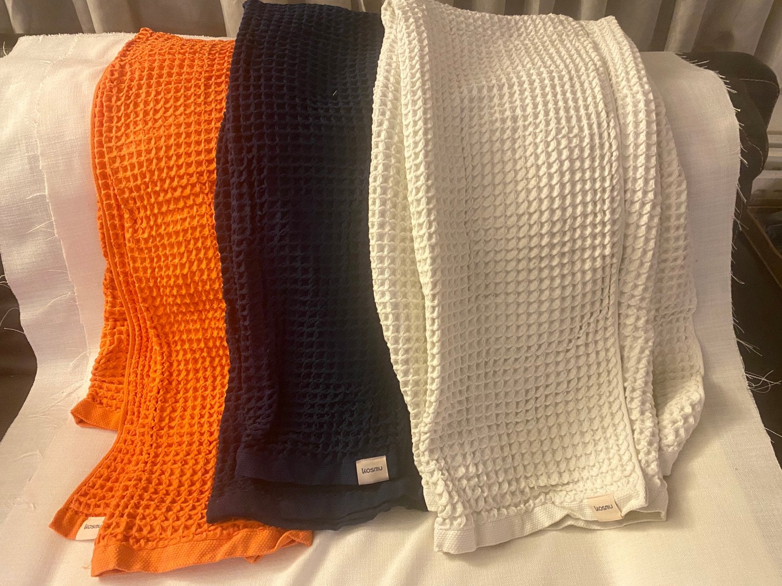 Set van 3 wafeldoeken: oranje, donkerblauw, & wit, Enlèvement ou Envoi, Neuf, Blanc, Serviette
