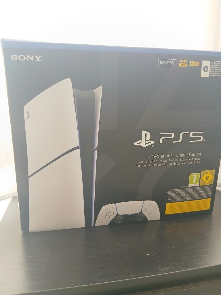 PlayStation 5 Slim Digital Edition 825 GB + controller, Ophalen, Zo goed als nieuw, Playstation 5