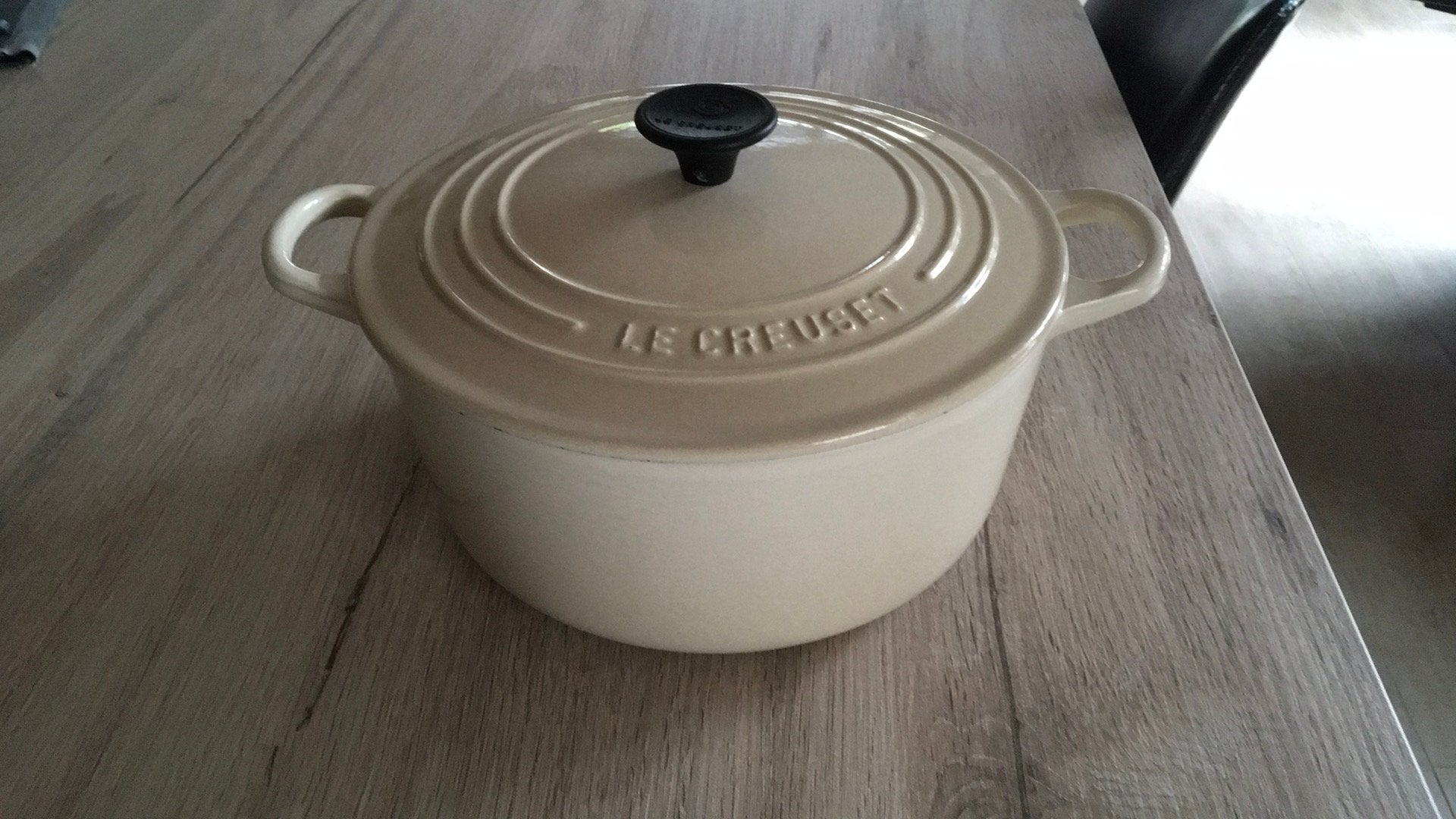 Kookpot 22 creme LE CREUSET, Huis en Inrichting, Met deksel, Ophalen, Gebruikt, Le Creuset