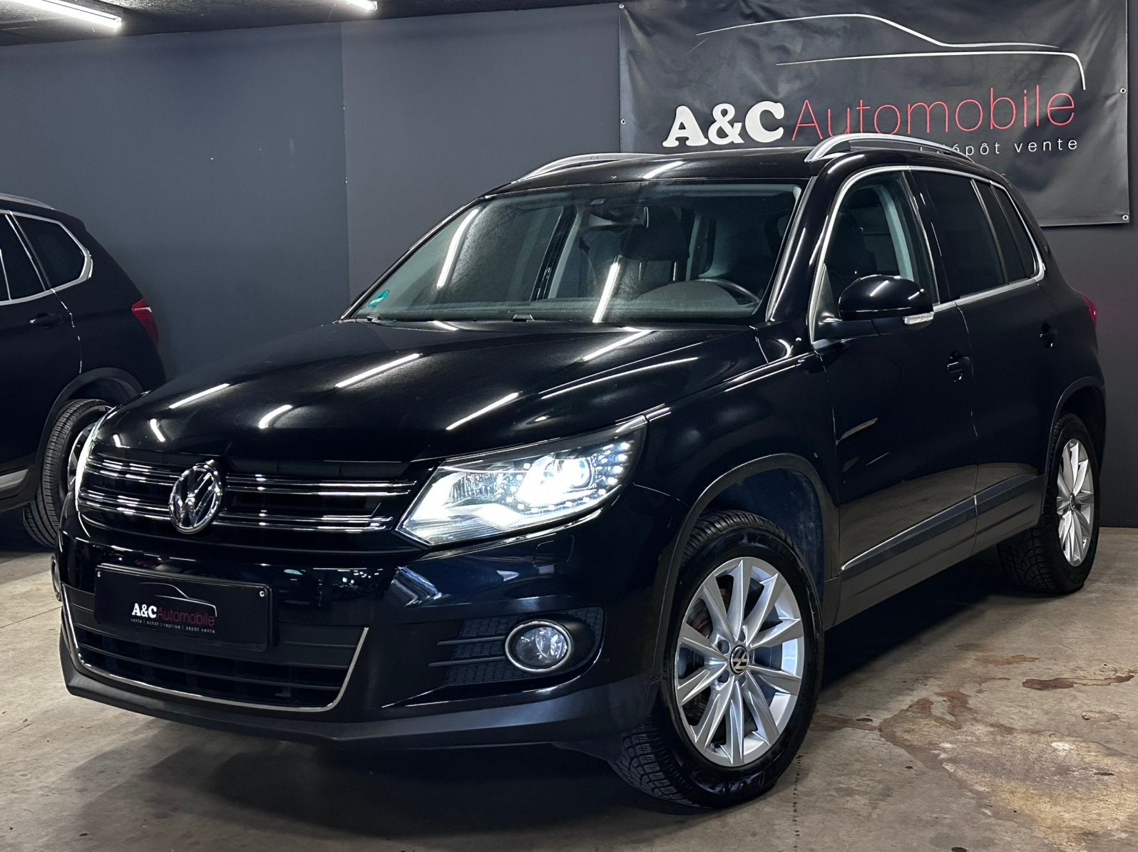 Vw Tiguan 1.4 Essence Xenon - Pano -, Autos, Volkswagen, Bluetooth, Euro 5, Achat, Entreprise