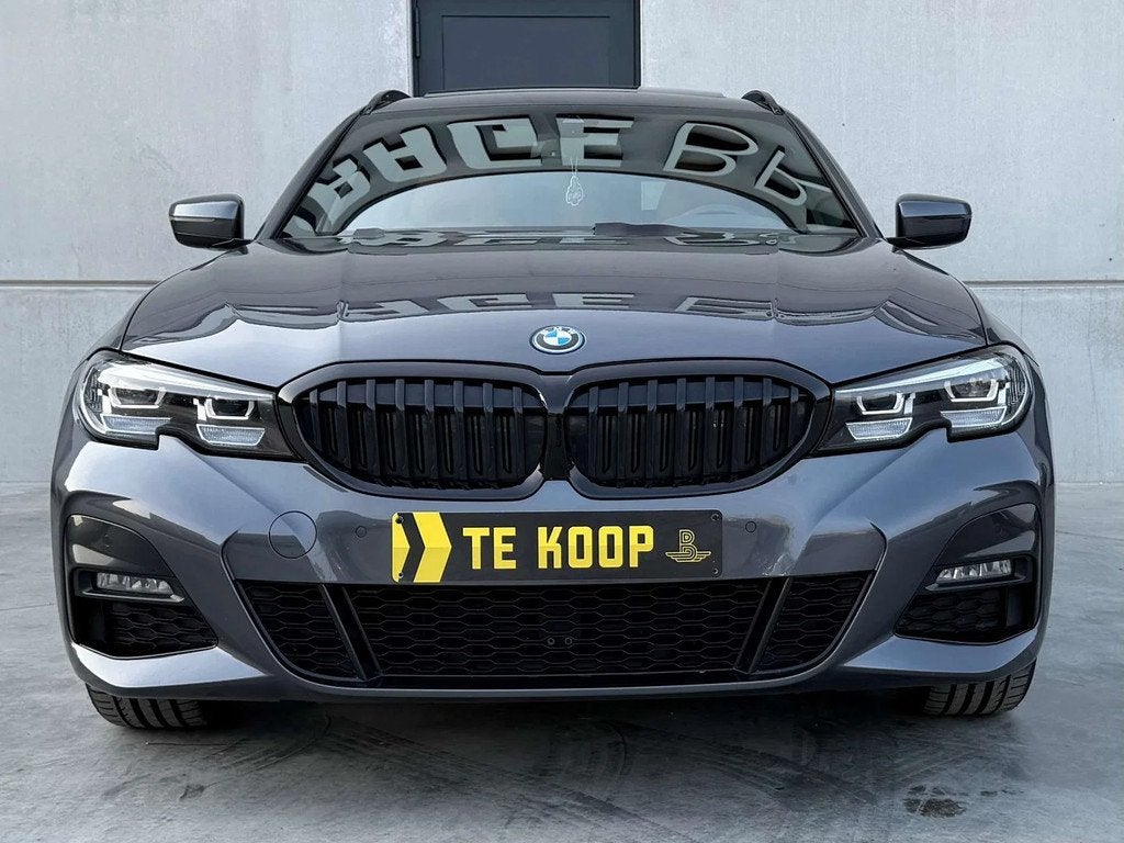 BMW 3 Serie 330 M-Pack *M-Seats *Pano *Trekhaak *Sportrem *C, Autos, Cuir, Argent ou Gris, Achat, 218 kW