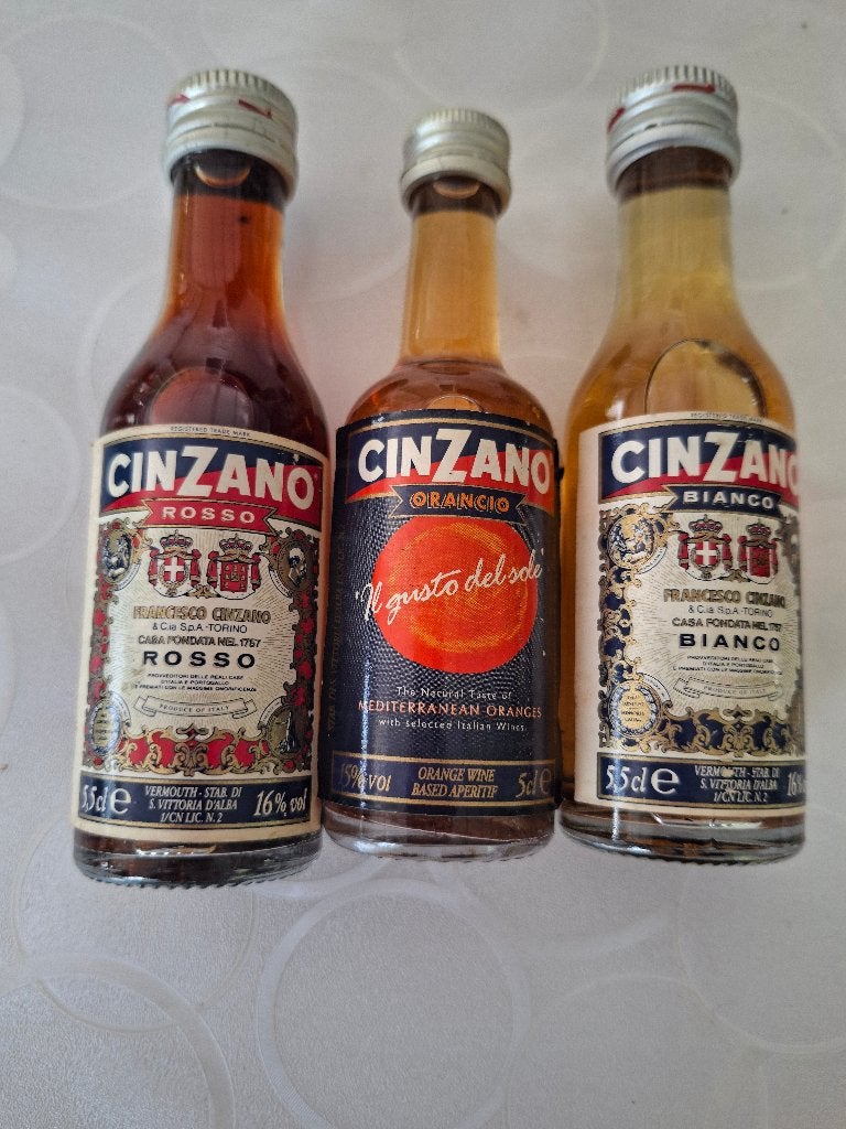 Lot de 3 mignonettes Cinzano, Envoi