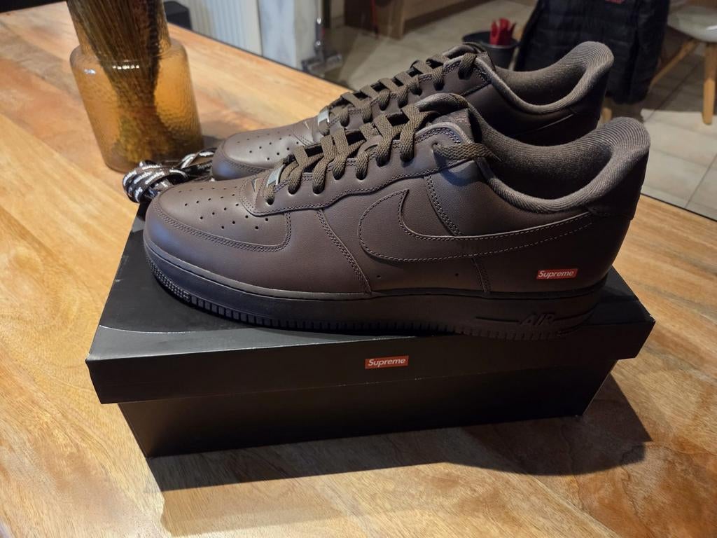 Nike Air Force 1 Low (Supreme), Verzenden, Bruin