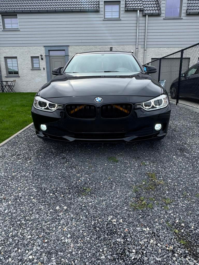 BMW rijdt zeer goed !, Auto's, BMW, Zwart, Particulier, 3 Reeks, Te koop