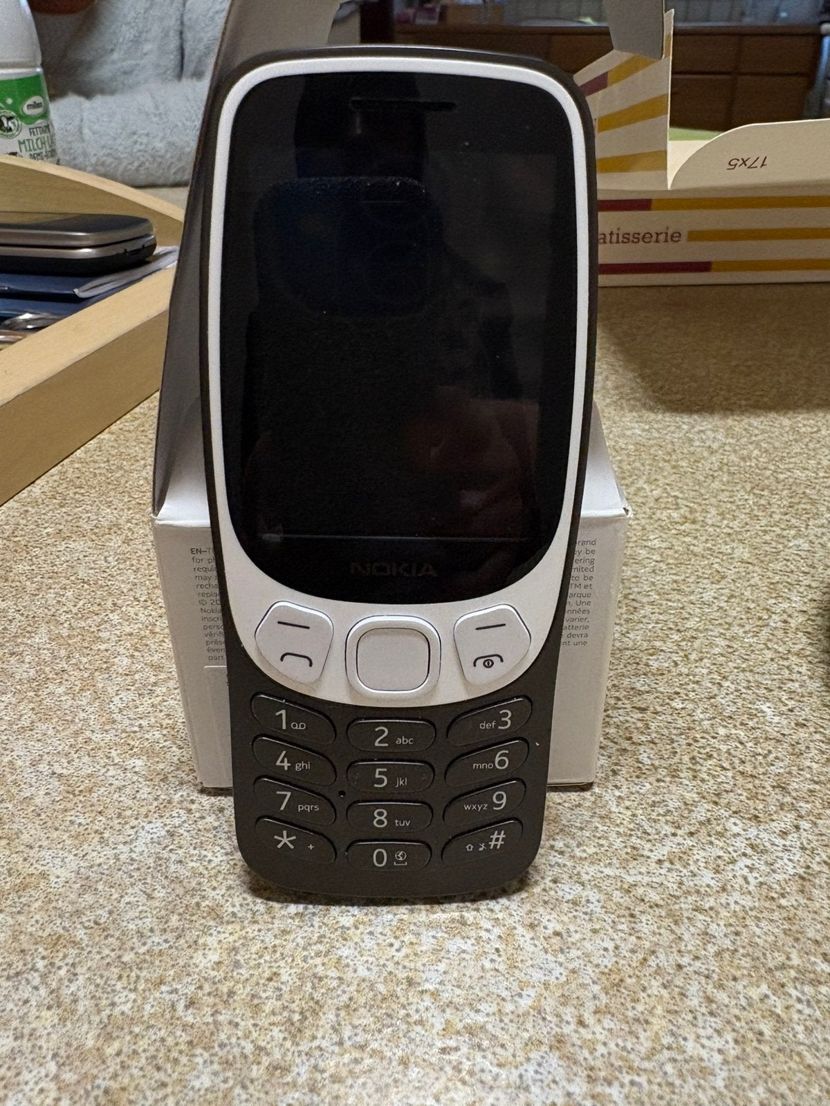 HMD Nokia 3210 (2024), Télécoms, Enlèvement, Moins de 3 mégapixels, Noir