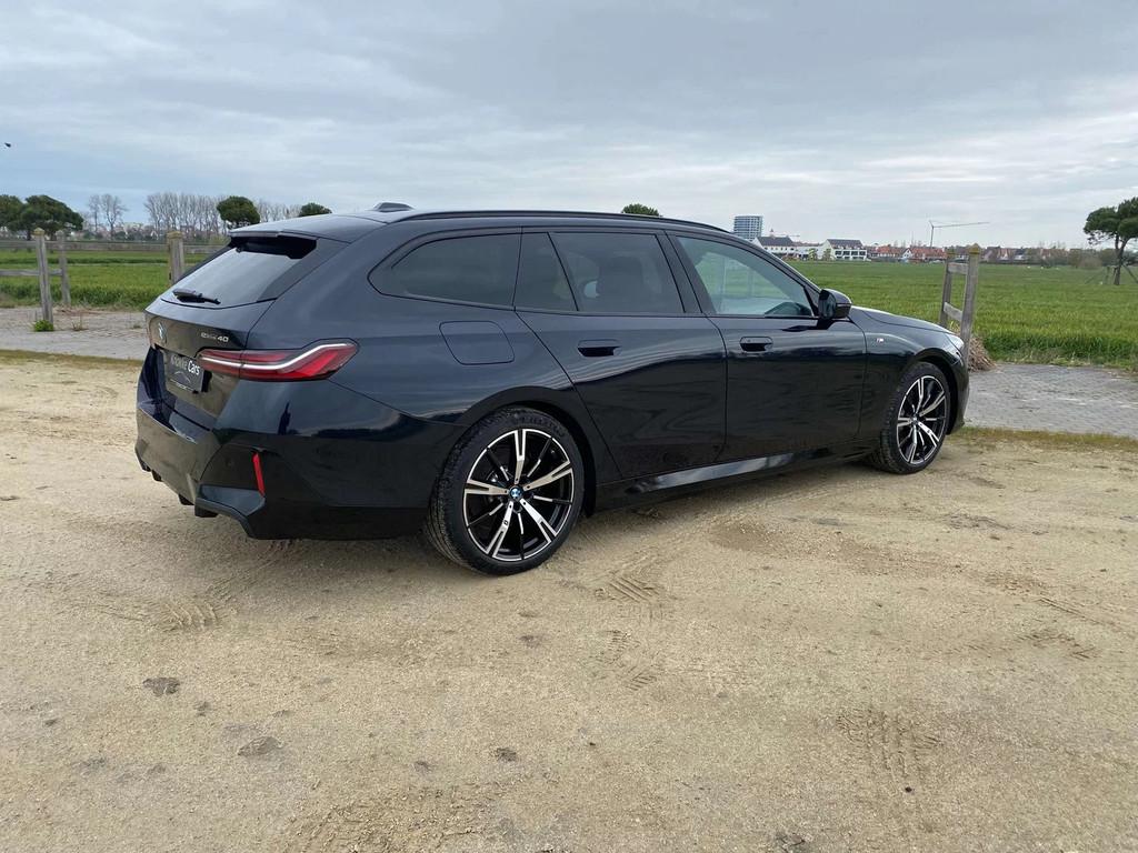 BMW i5 M-Sportpakket/Geventileerde zetel/Driving assist/360, Auto's, Automaat, Gebruikt, Zwart, 340 pk