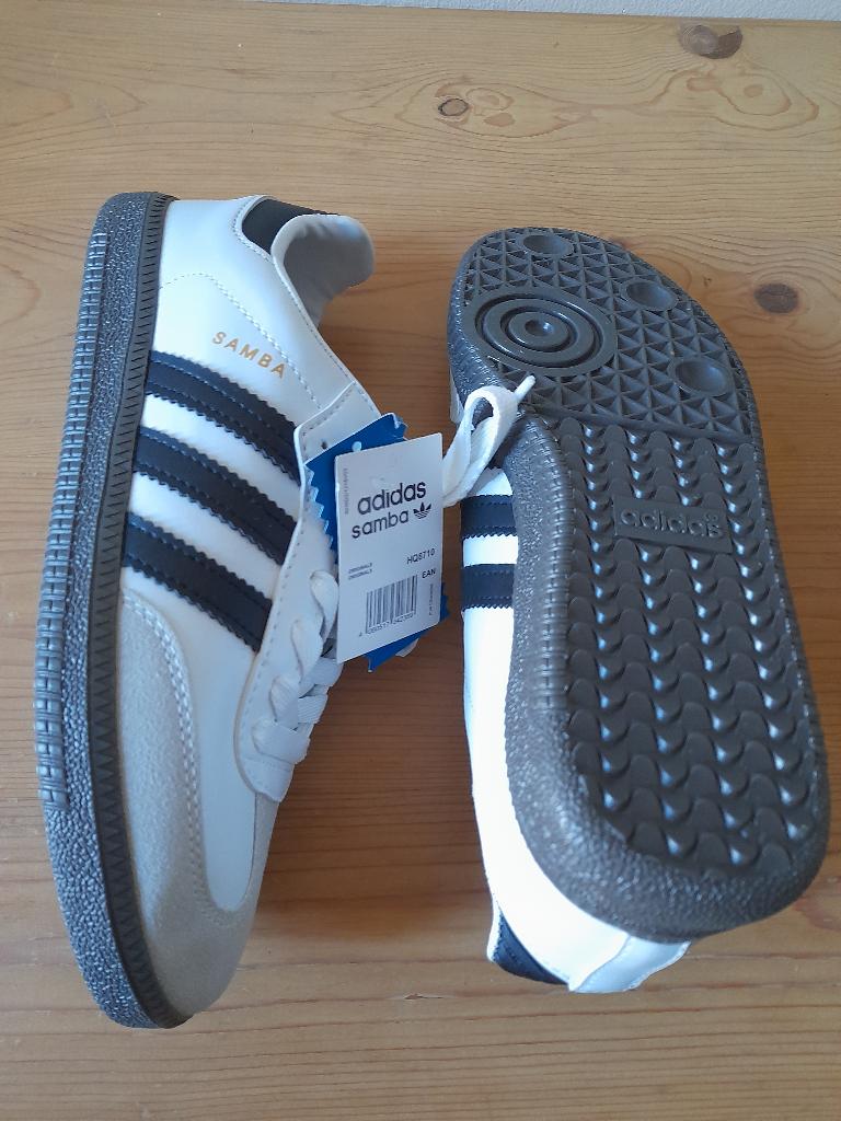 Chaussure à vendre, Neuf, Enlèvement, ADIDAS, Autres types