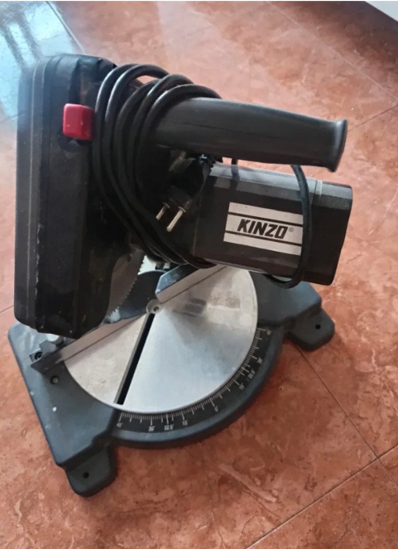 KİNZO Afkortzaag, Doe-het-zelf en Bouw, Ophalen, Gebruikt, Afkortzaag