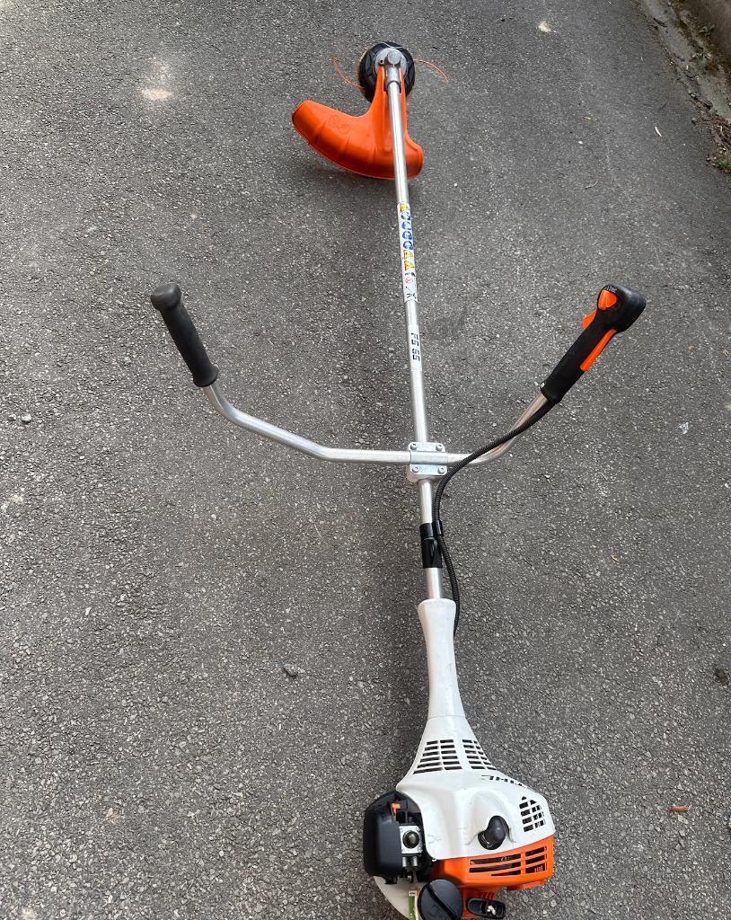 Stihl Bosmaaier te koop, als nieuw !, Ophalen, Zo goed als nieuw, Benzine, Stihl