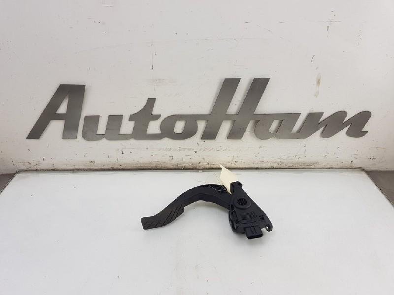PEDALE D'ACCELERATEUR Q5 (8RB) (|8K1721523A|8K1721523|), Utilisé, Audi