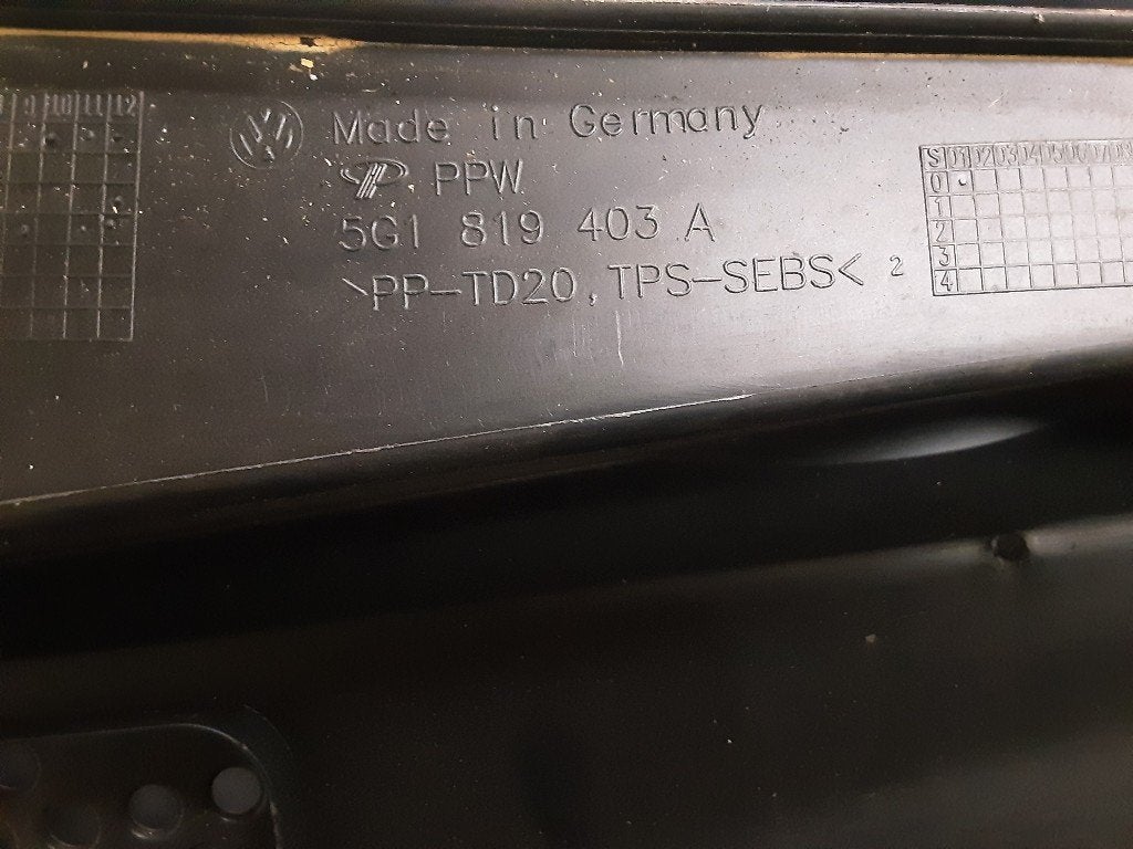SIERLIJSTEN VOORRUIT Volkswagen Golf VII (AUA) (5G1819403A), Auto-onderdelen, Gebruikt, Mevr. I. Hauben, Rue de l'Espoir 34 34
4030  GRIVEGNÉE, BE