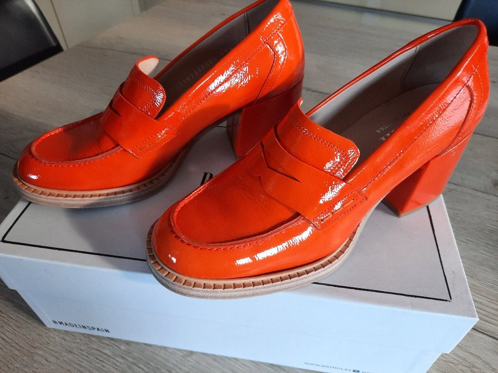 Schoenen Pertini made in Spain maat 38,5, Ophalen, Nieuw