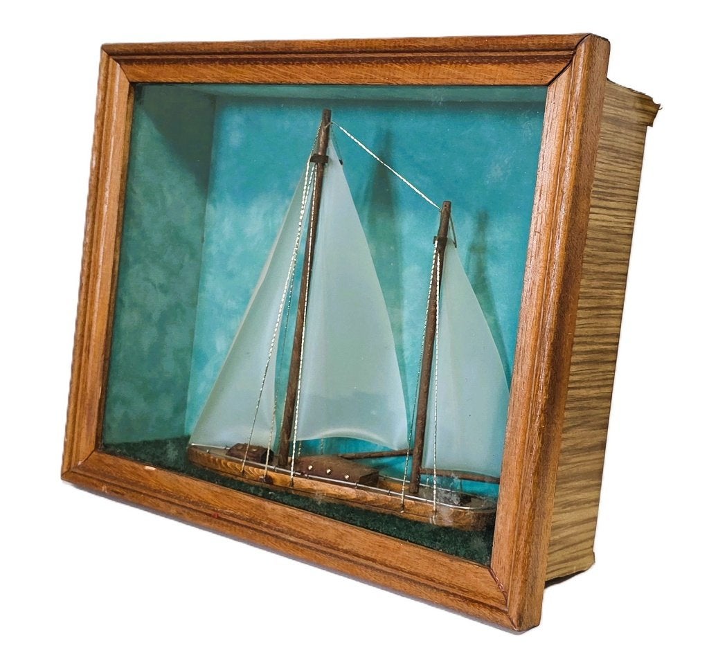 Boîte de visualisation ancienne avec voilier., Enlèvement ou Envoi