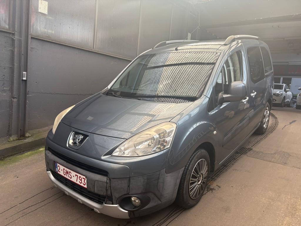 Peuuoet partner 2012 1.6hdi 136000km airco roule impeccable, Auto's, Euro 5, Blauw, 1565 cc, Particulier