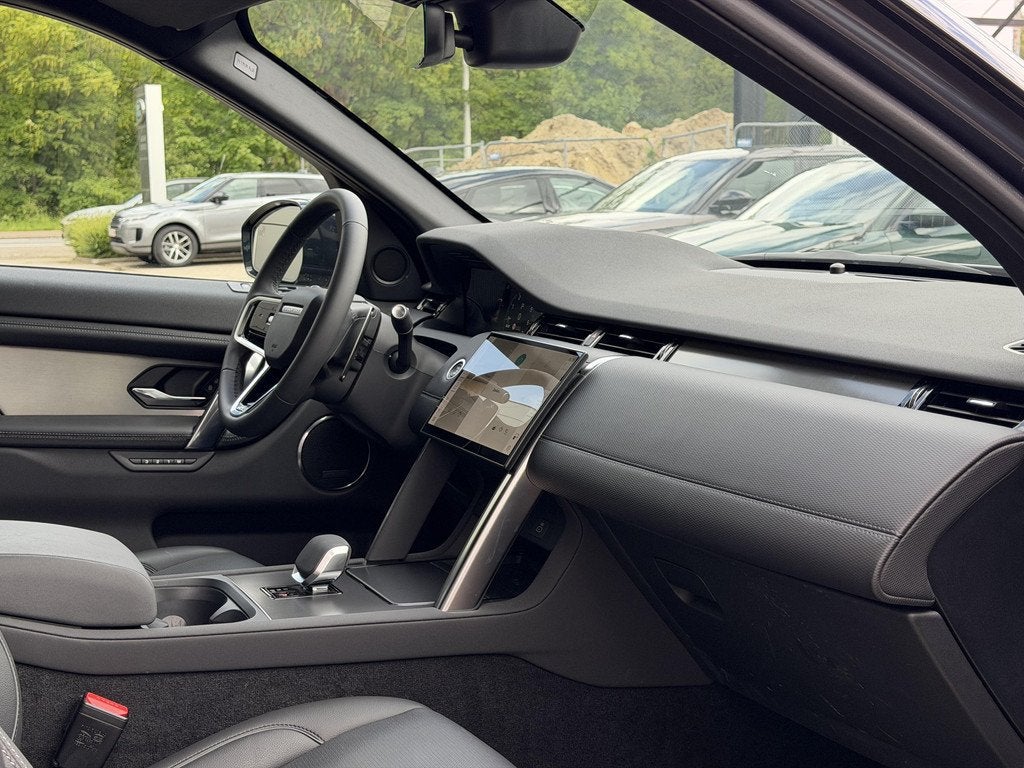 Land Rover Discovery Sport P270e Dynamic SE (bj 2025), Auto's, Automaat, Gebruikt, Bedrijf, SUV of Terreinwagen