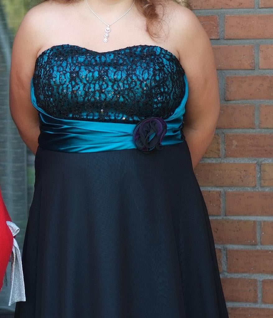 Belle robe de soirée, Taille 42/44 (L), Robe de cocktail, Comme neuf, Enlèvement