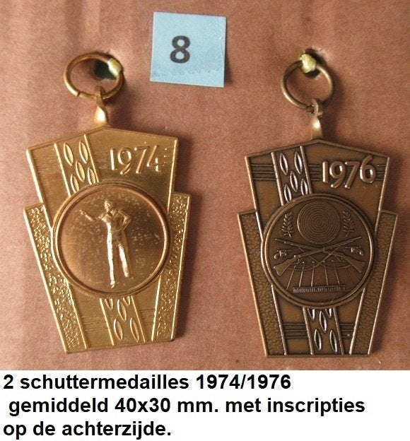 2 stuks mooie schietsport medailles, pistool en geweer, Postzegels en Munten, Penningen en Medailles, Overige materialen, Ophalen of Verzenden