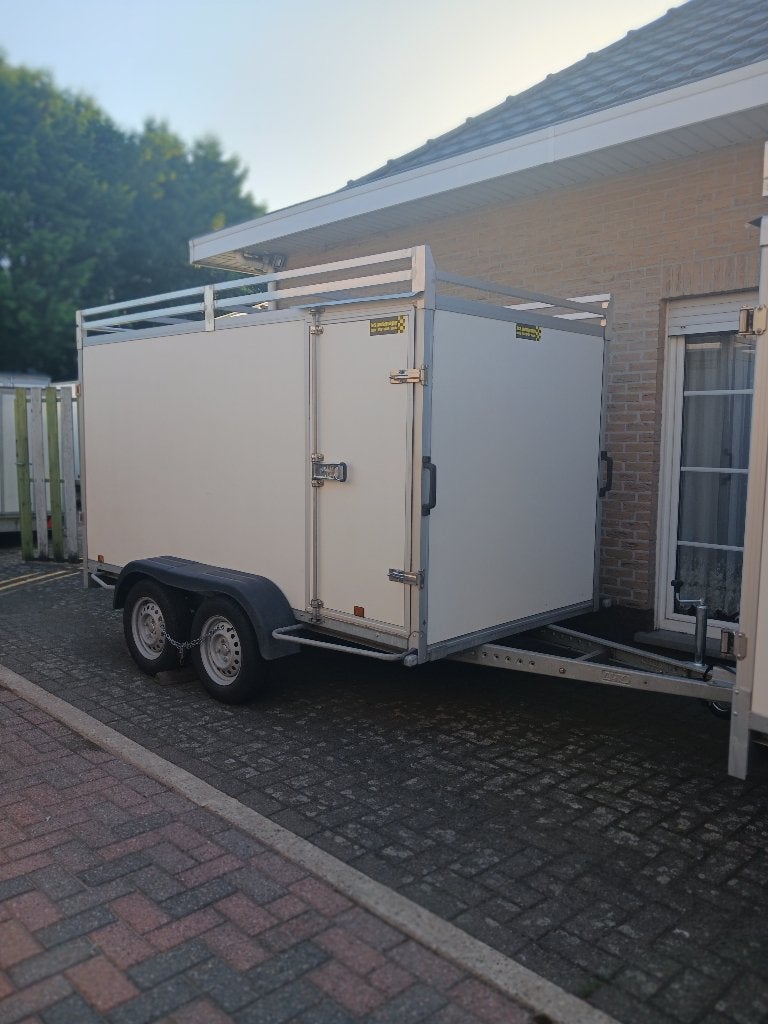gesloten aanhangwagens divers, Auto diversen, Aanhangers en Bagagewagens, Ophalen, Zo goed als nieuw