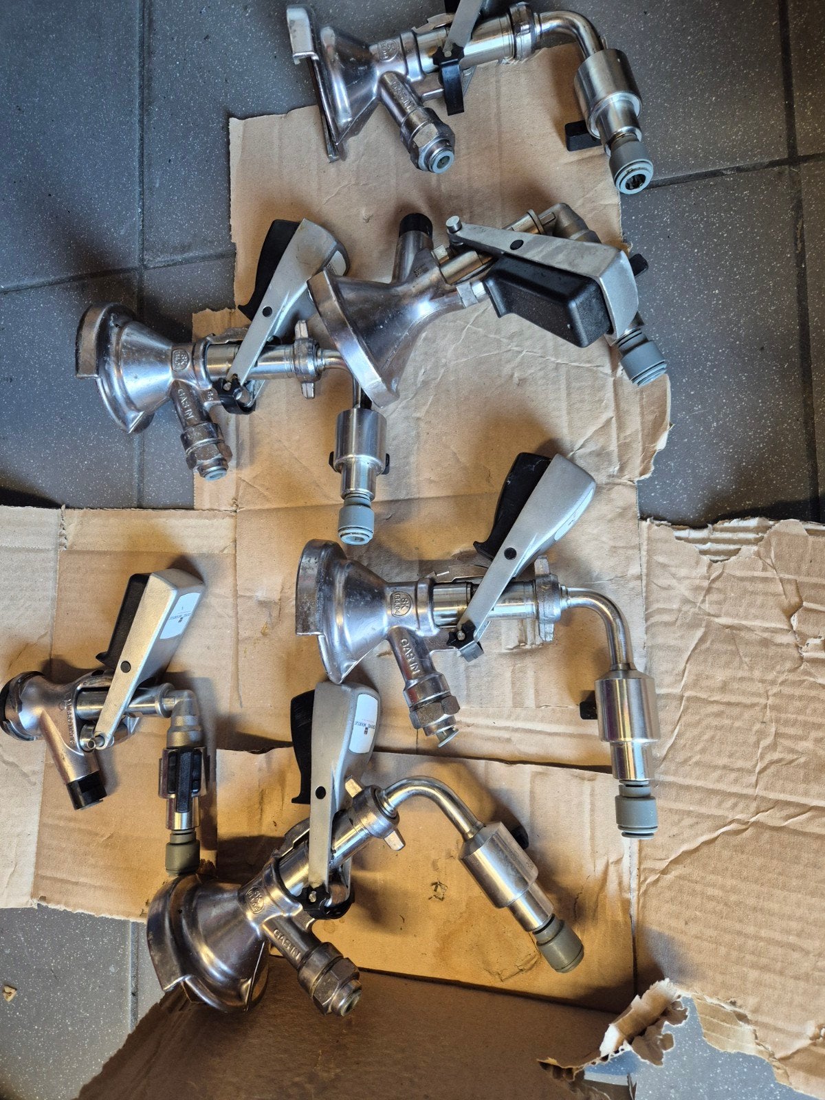 Kranen voor tapvaten, Ophalen, Duvel