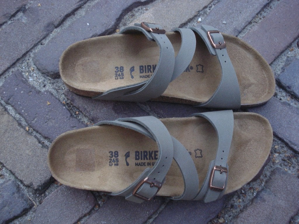Birkenstock 38 khaki nieuw nu gratis verzending per post, Kleding | Dames, Schoenen, Slippers, Overige kleuren, Verzenden, Nieuw