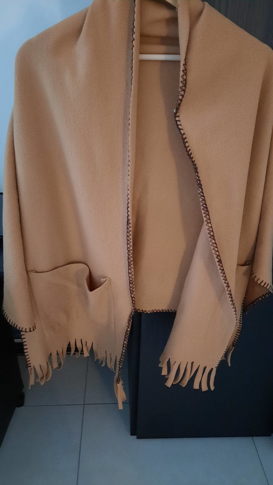 OMSLAGDOEK COGNACKLEURIGE, Kleding | Dames, Bodywarmers, Ophalen of Verzenden